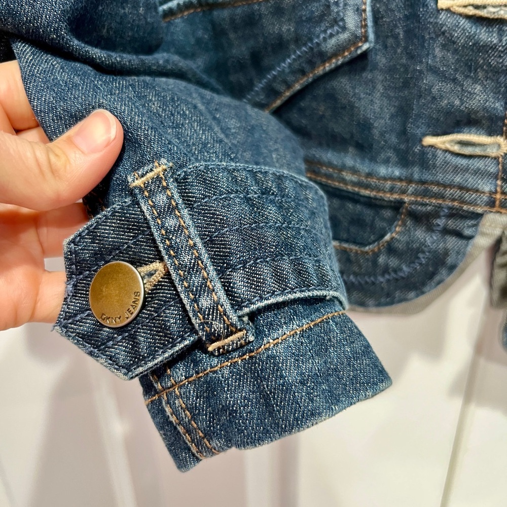 Dkny Structured Denim Jacket Size Medium - image 6